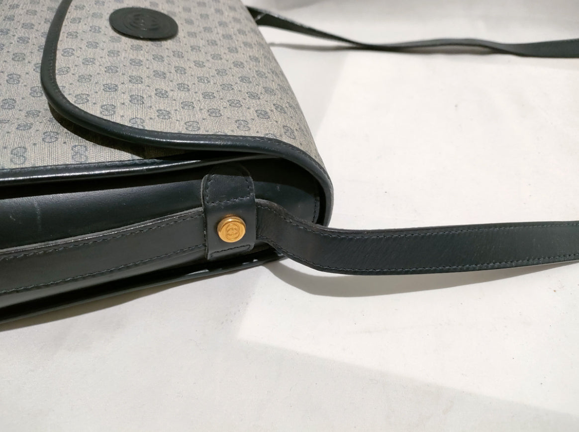 Gucci Gg Supreme Handbag Shoulder Bag
