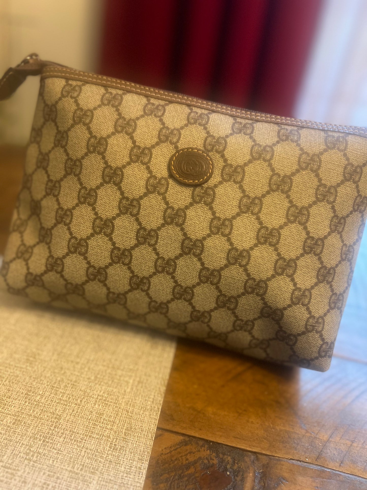 Gucci vintage clutch