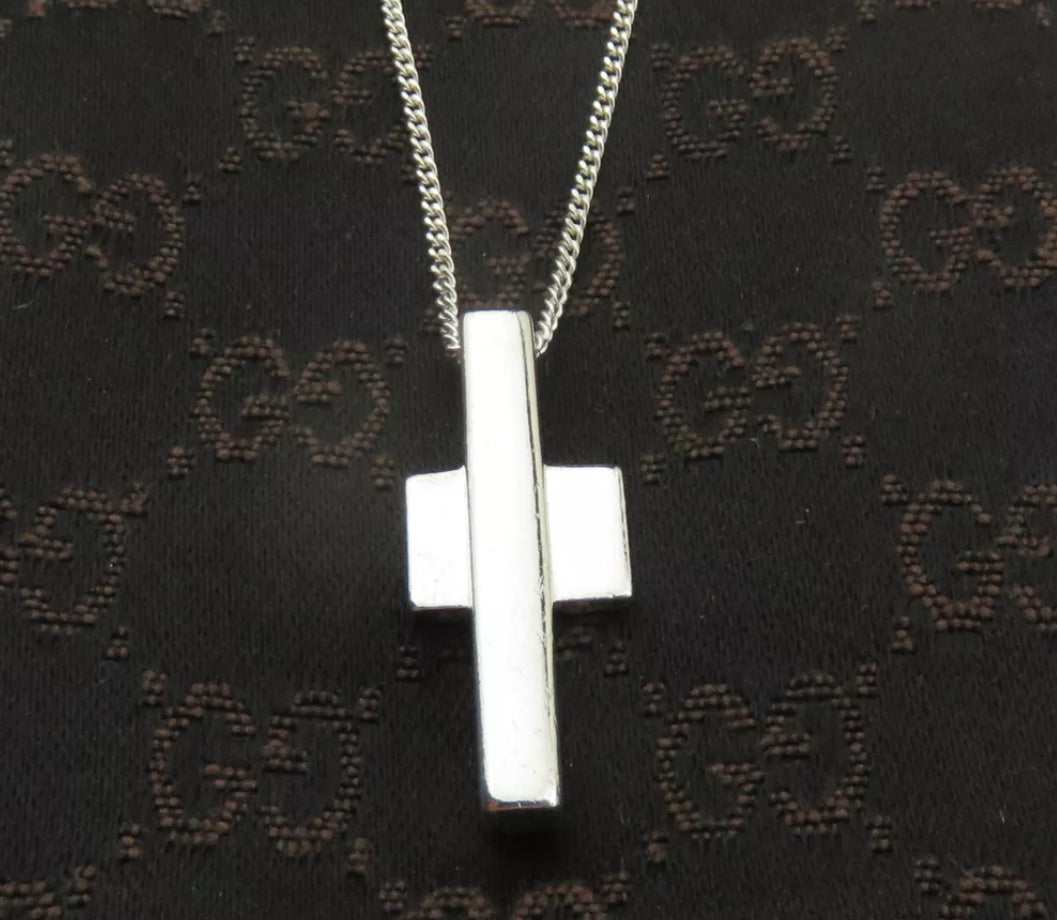 Gucci SS asymmetric cross