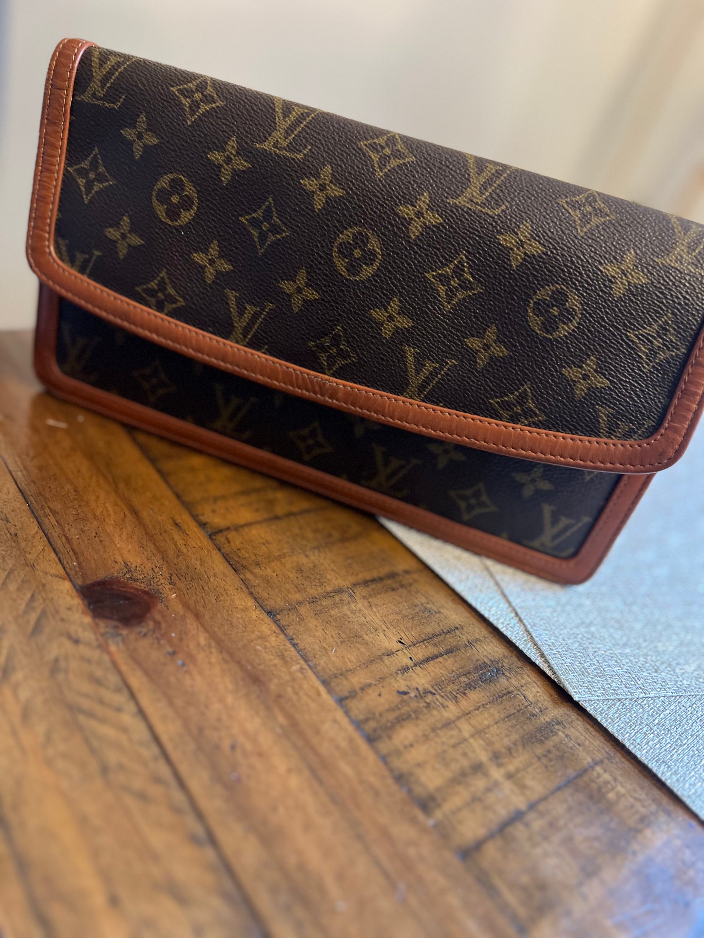 Louis Vuitton Clutch