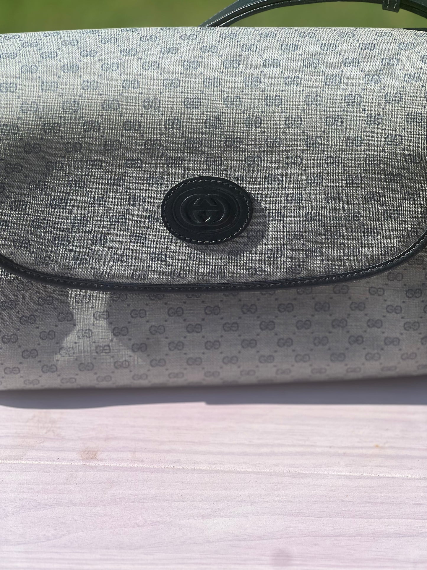 Gucci Gg Supreme Handbag Shoulder Bag