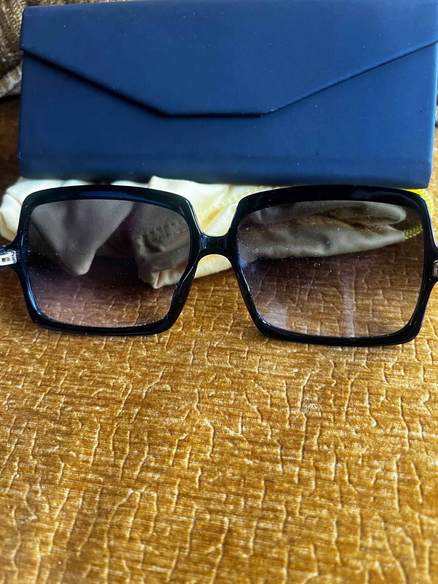 Oliver Peoples Apollonia