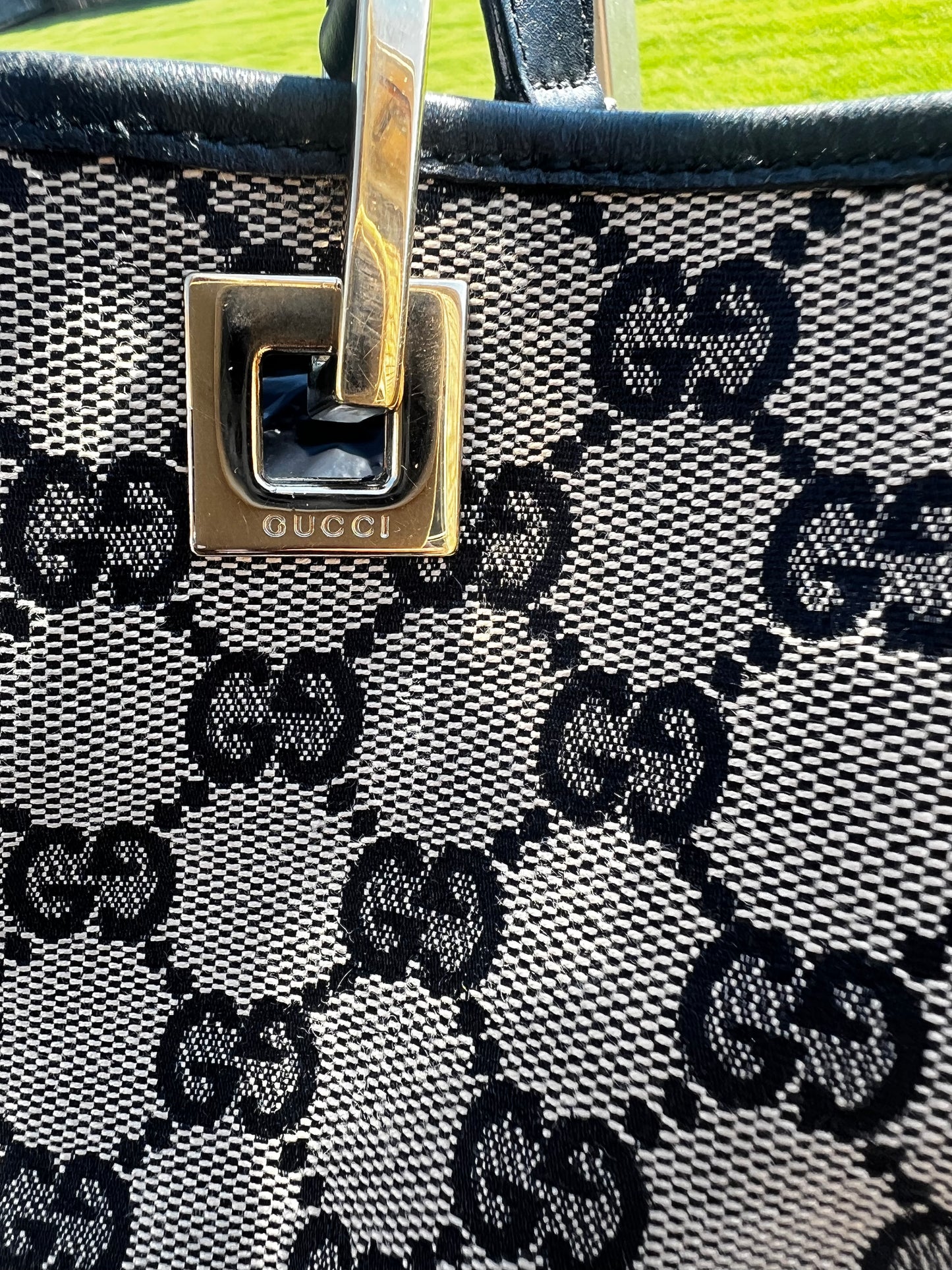 Gucci tote monogram canvas