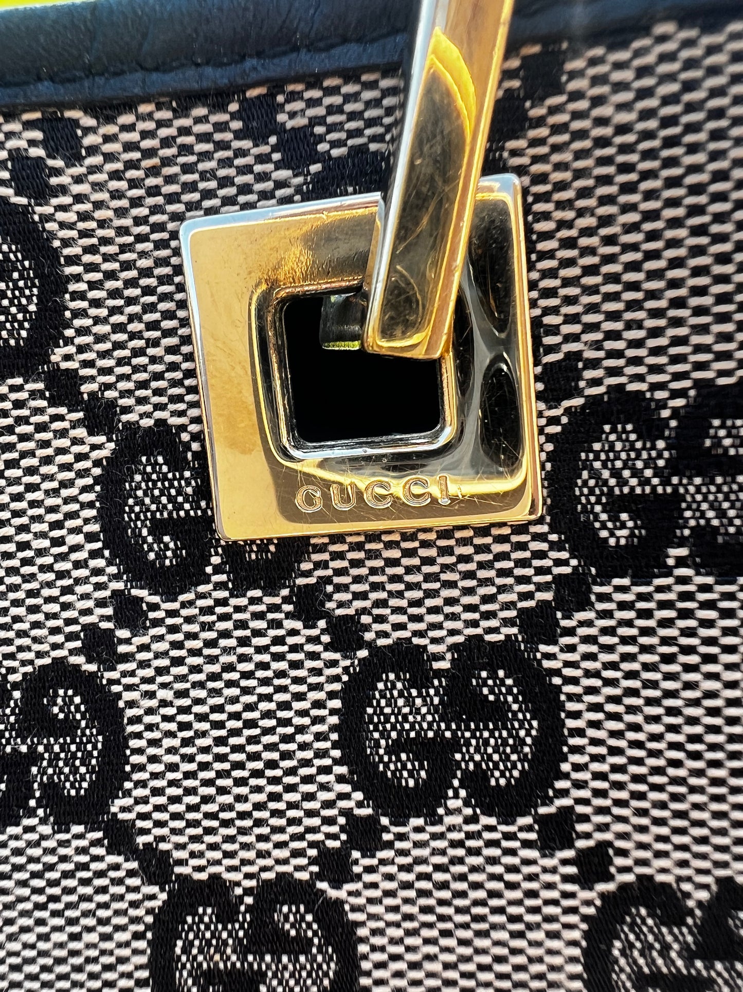 Gucci tote monogram canvas