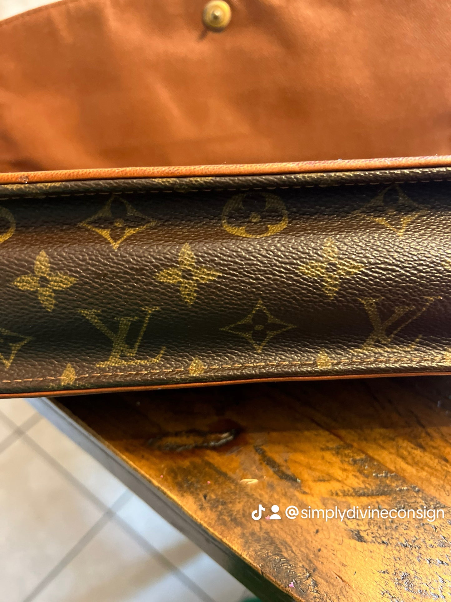 Louis Vuitton Clutch