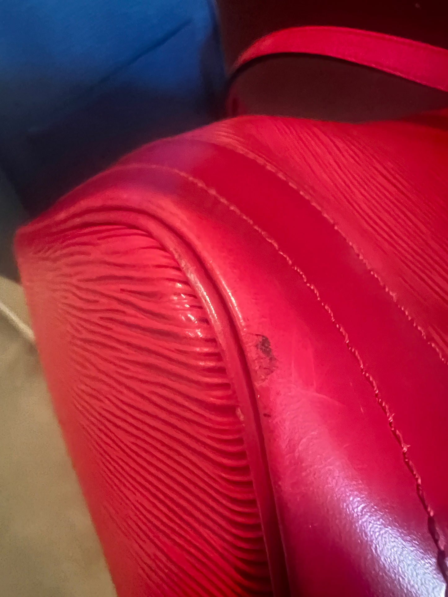 Louis Vuitton Noe GM Red