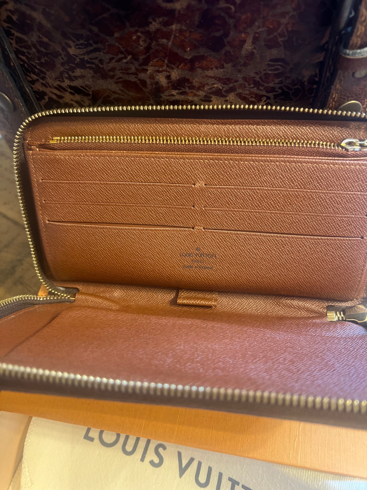 Louis Vuitton Zippy Organizer