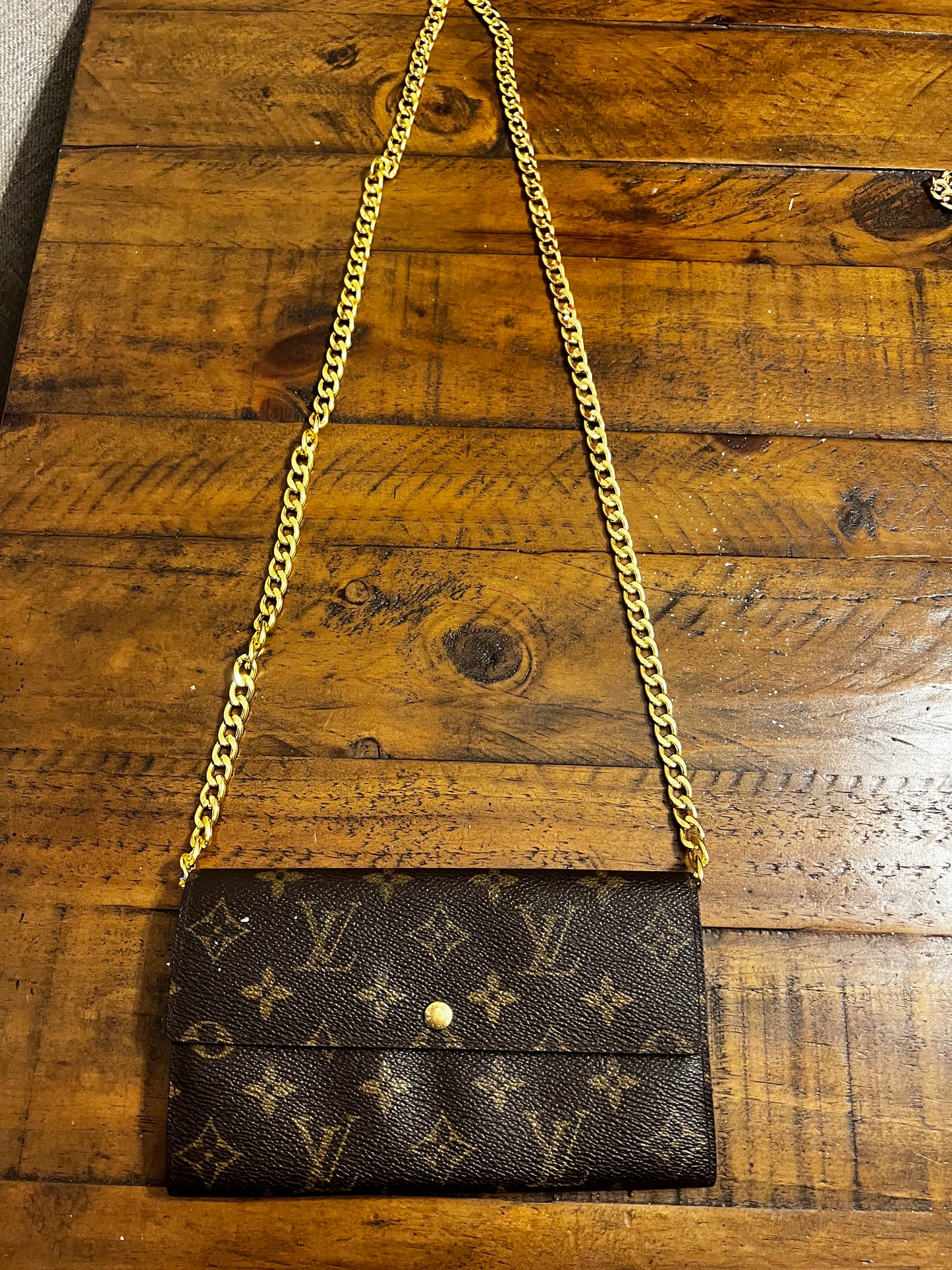 Gold chain attachment