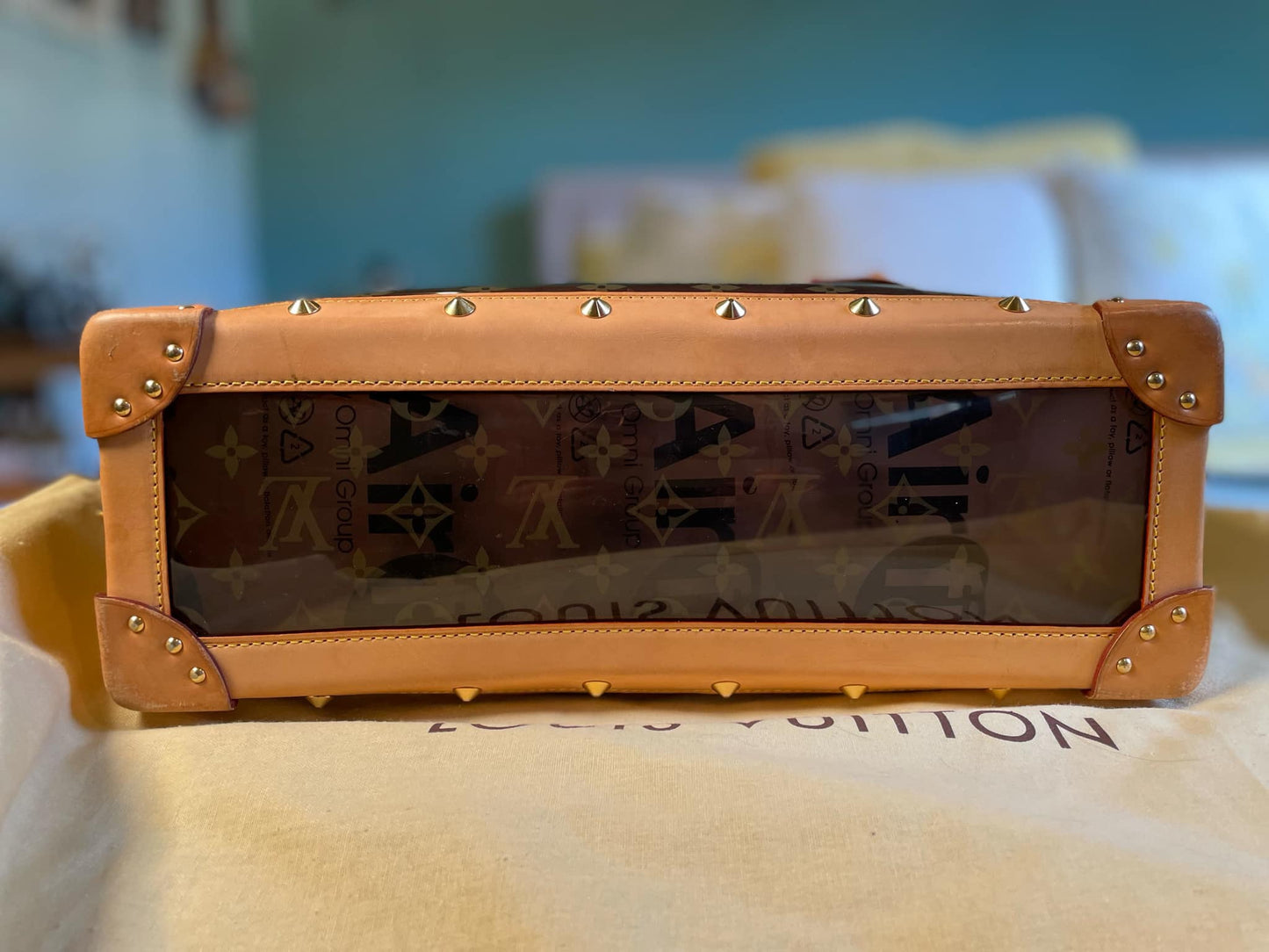 Louis Vuitton Cabas Neo MM Vinyl