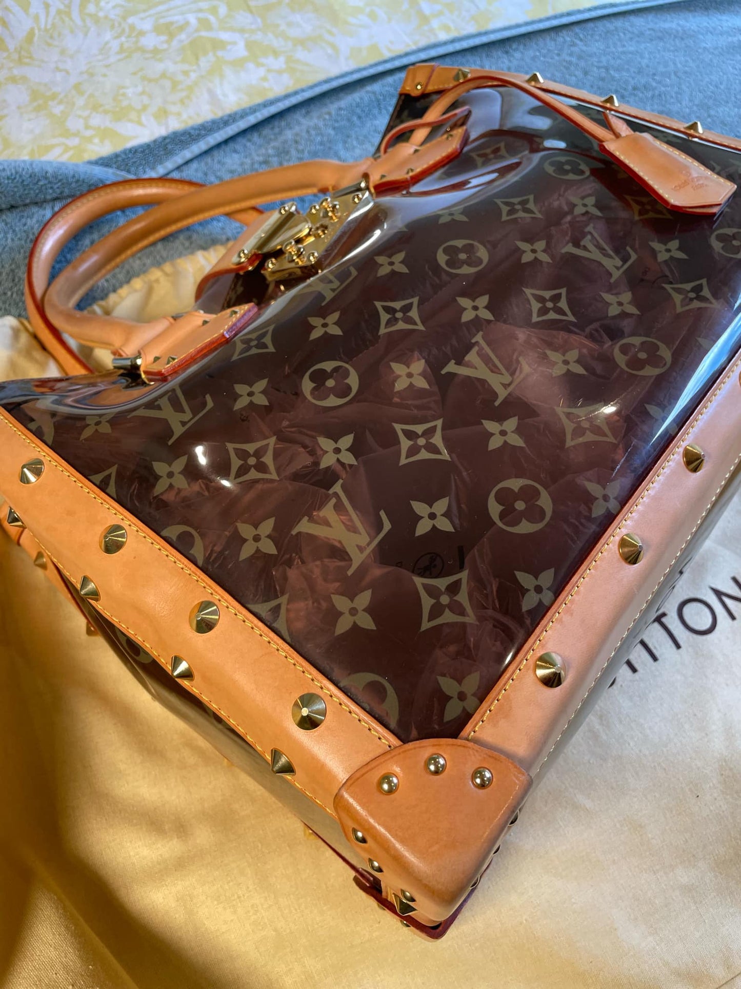 Louis Vuitton Cabas Neo MM Vinyl