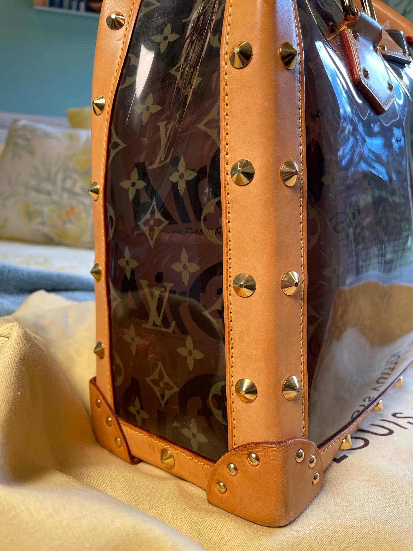 Louis Vuitton Cabas Neo MM Vinyl