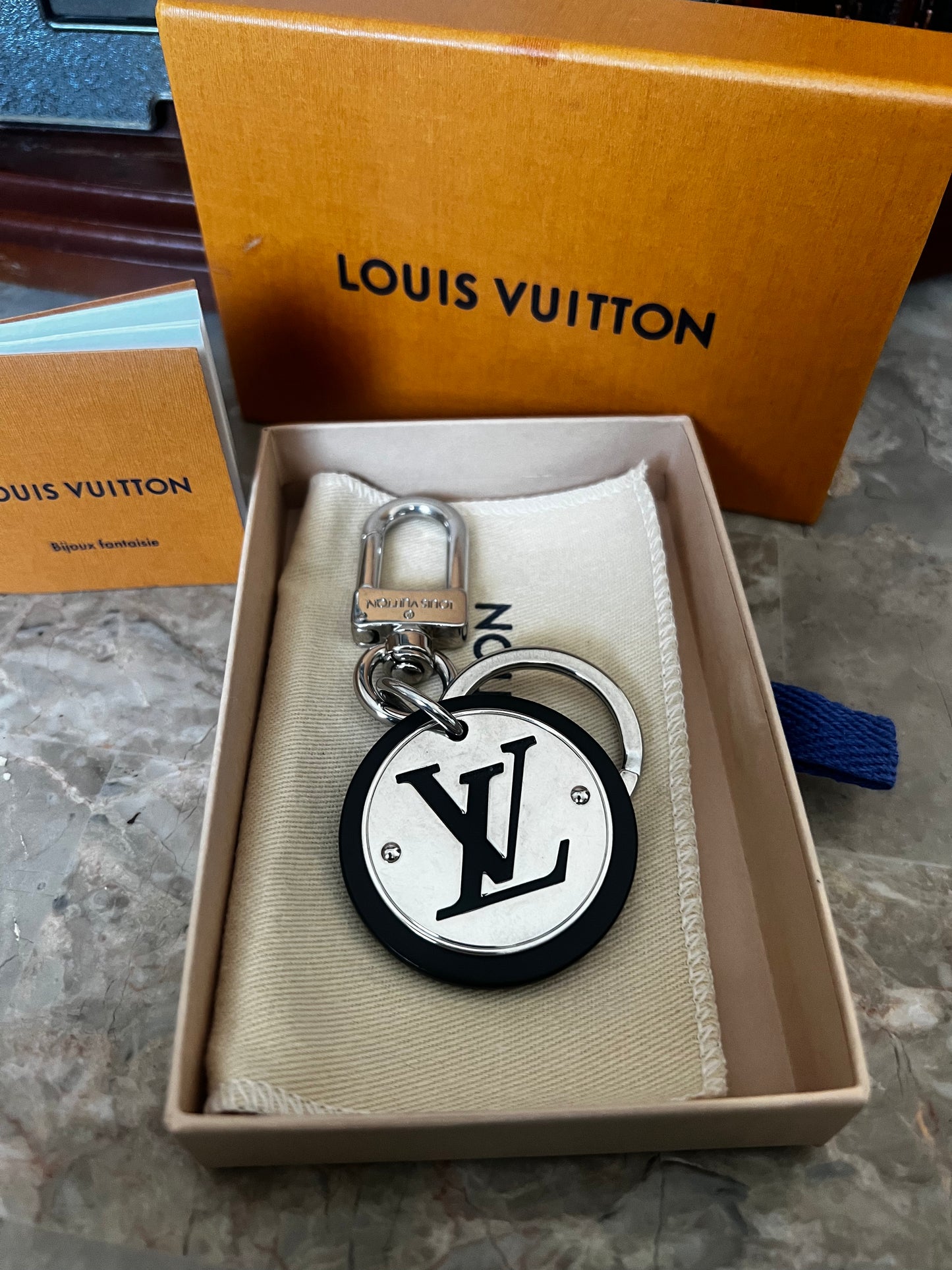 Louis Vuitton Key holder