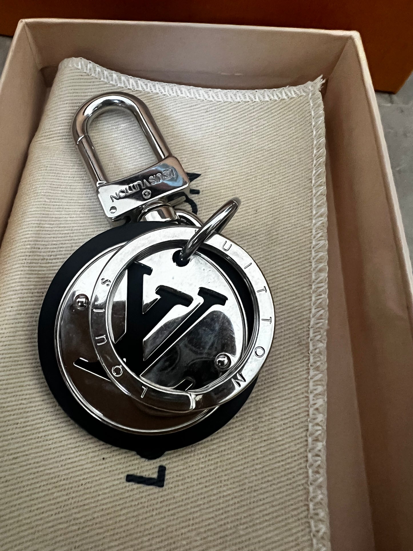 Louis Vuitton Key holder
