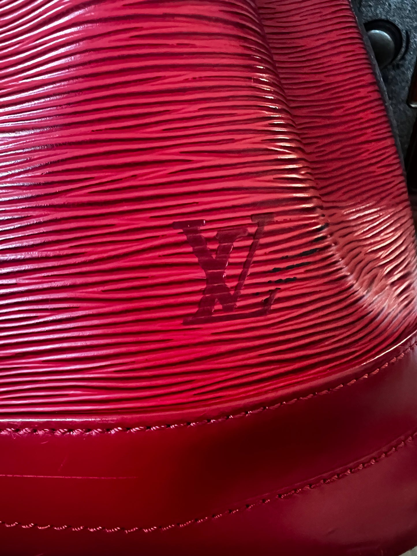 Louis Vuitton Noe GM Red