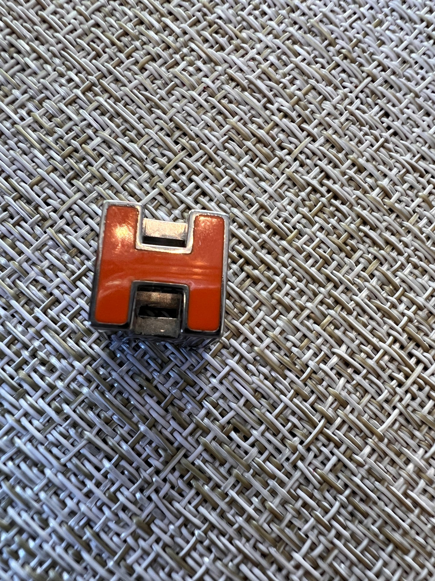 Hermes H pendant (only)