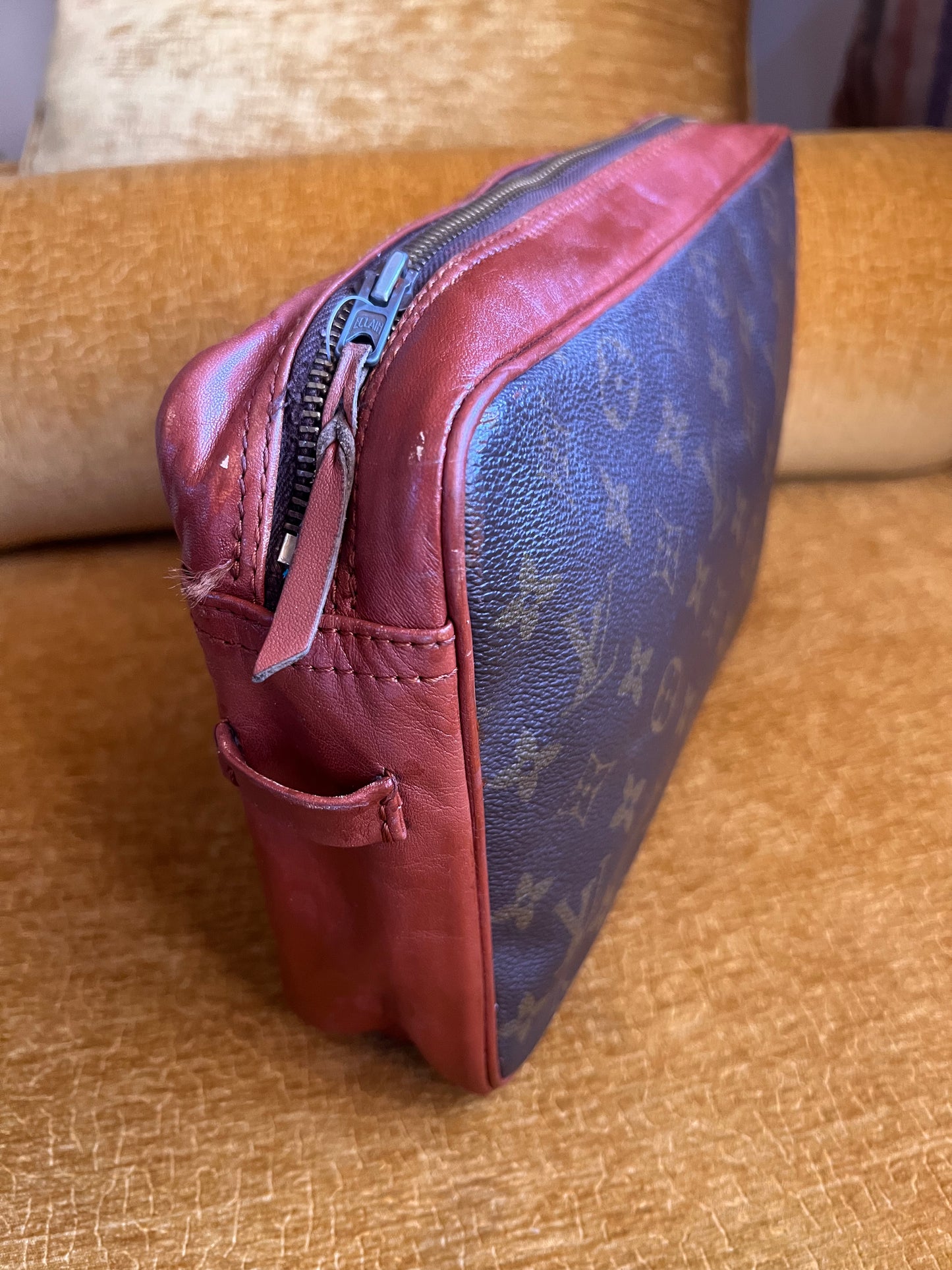 Louis Vuitton Vintage Clutch