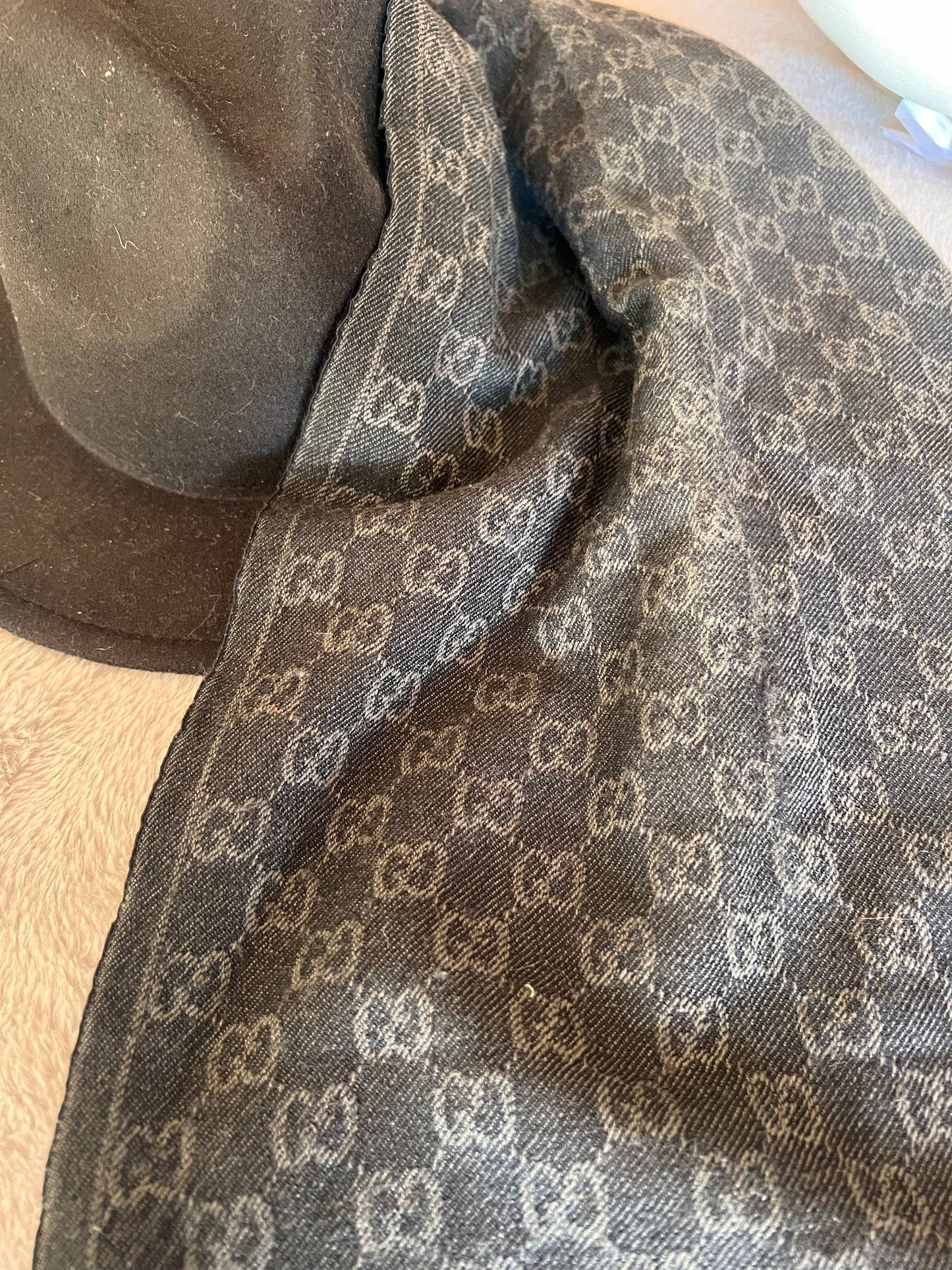 Gucci Black/Gray Scarf