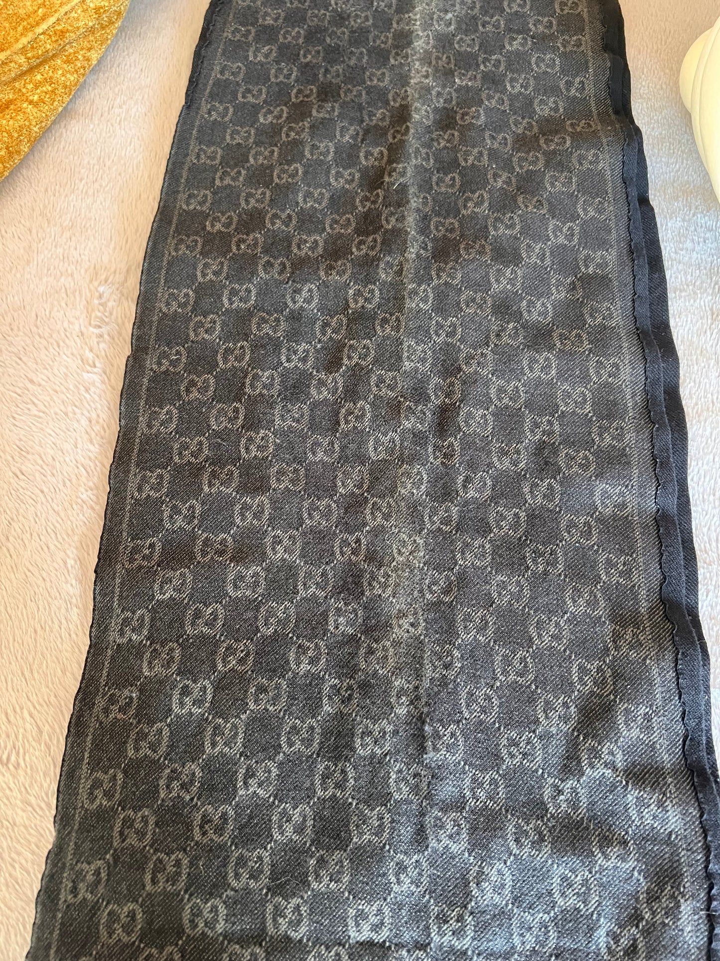Gucci Black/Gray Scarf