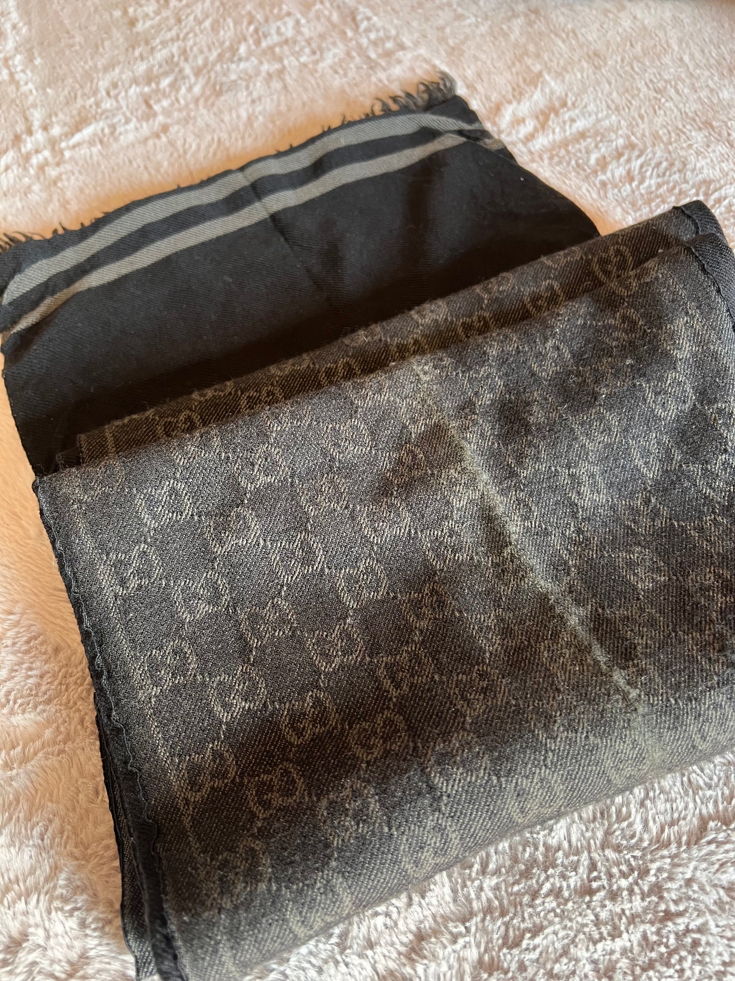 Gucci Black/Gray Scarf