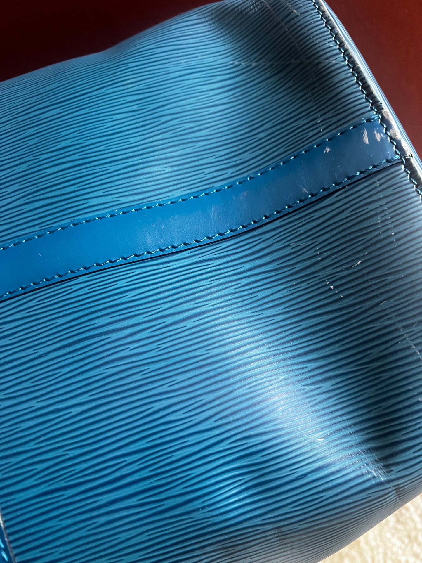 Louis Vuitton EPI Keepall 50