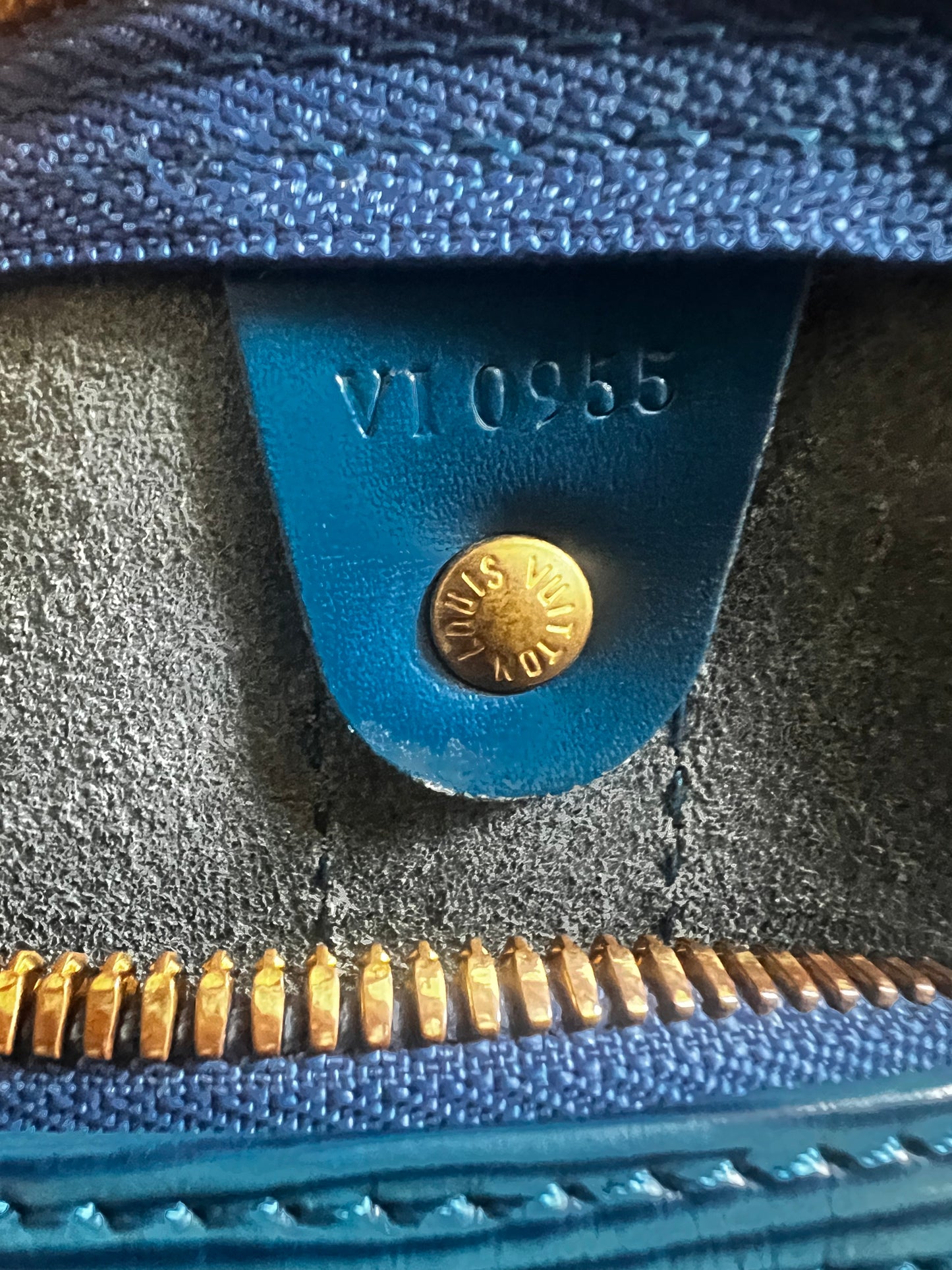 Louis Vuitton EPI Keepall 50