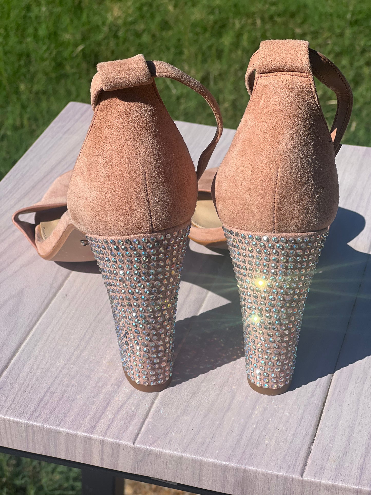 Gianni Bini peach sandal