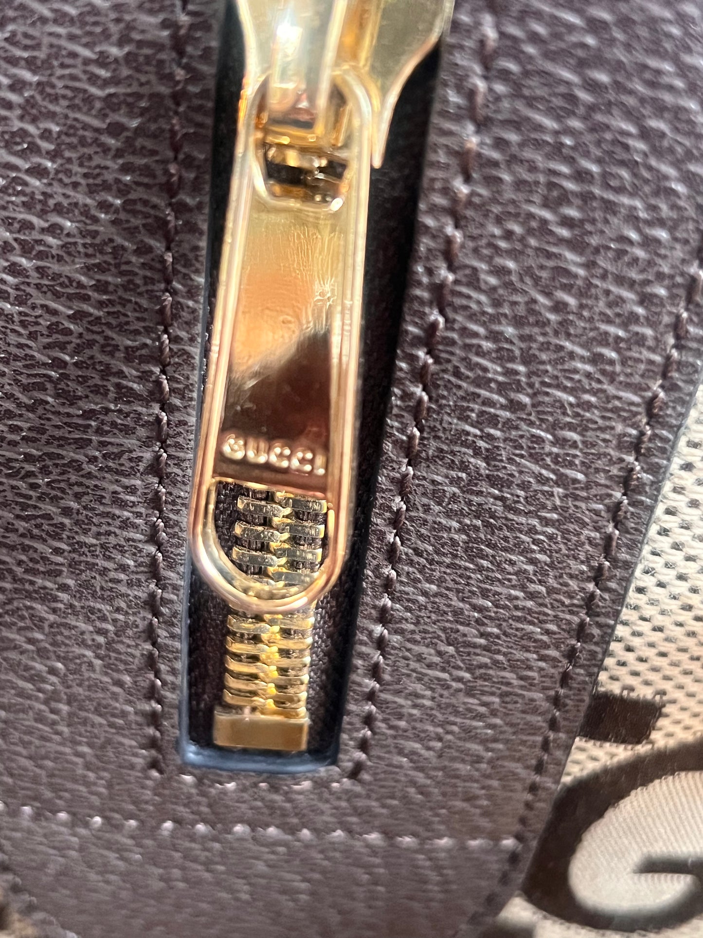 Gucci GG Jumbo Duffle Bag With Strap NEW