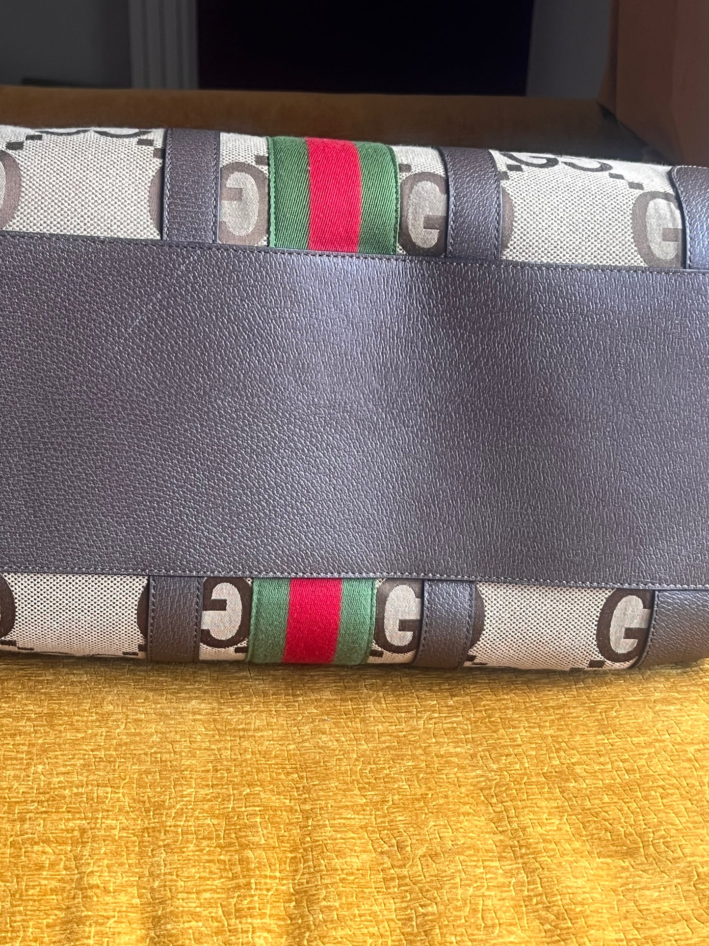 Gucci GG Jumbo Duffle Bag With Strap NEW