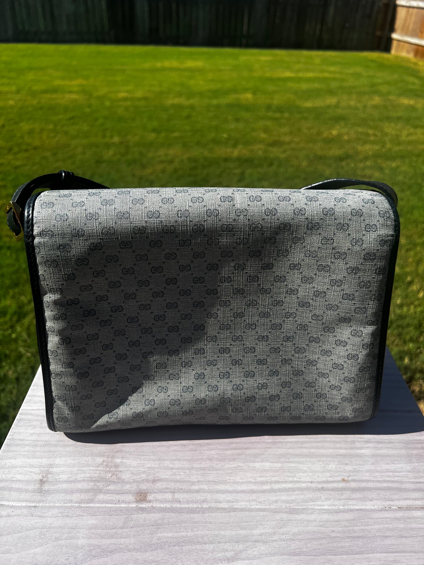 Gucci Gg Supreme Handbag Shoulder Bag