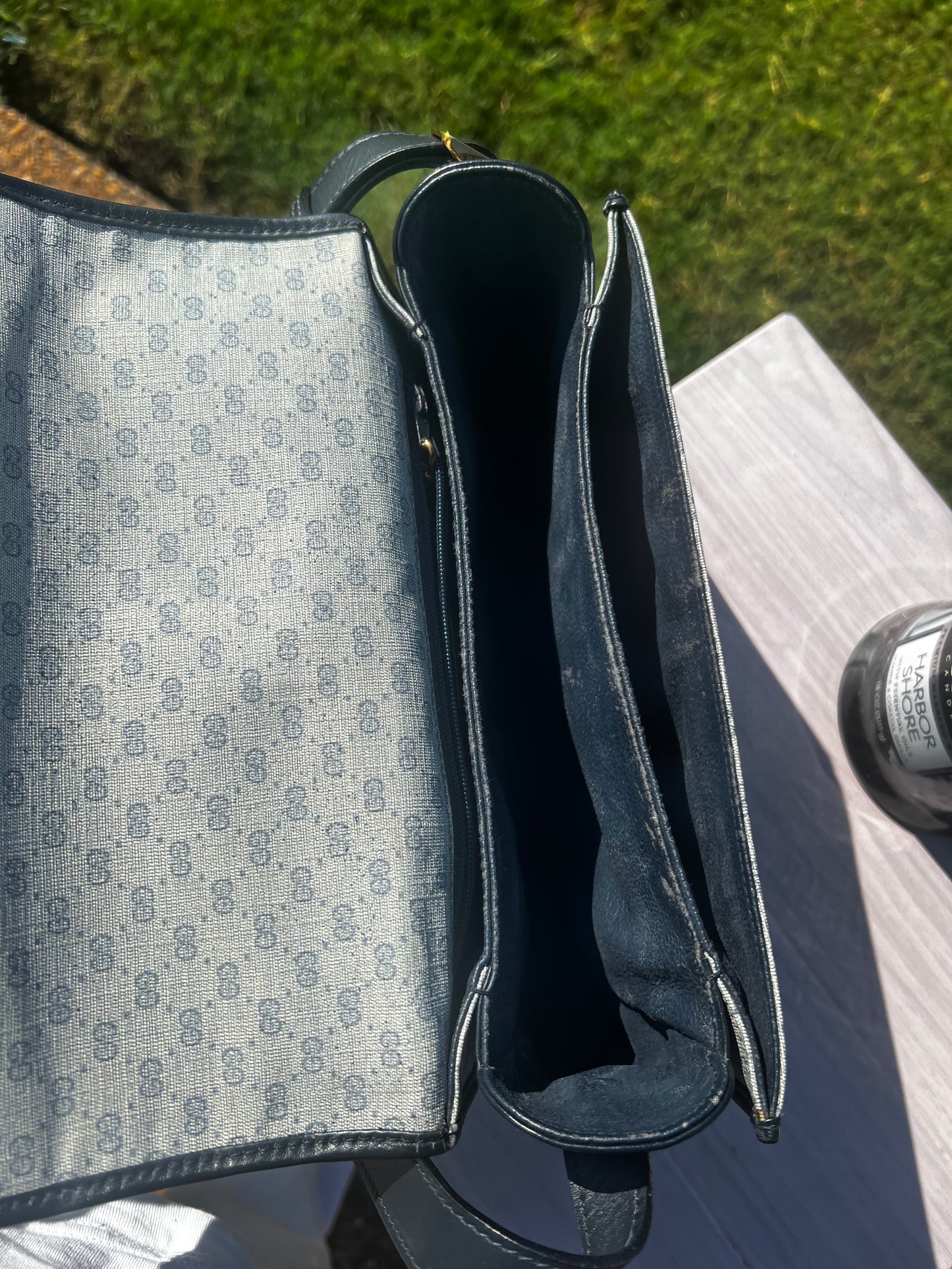 Gucci Gg Supreme Handbag Shoulder Bag