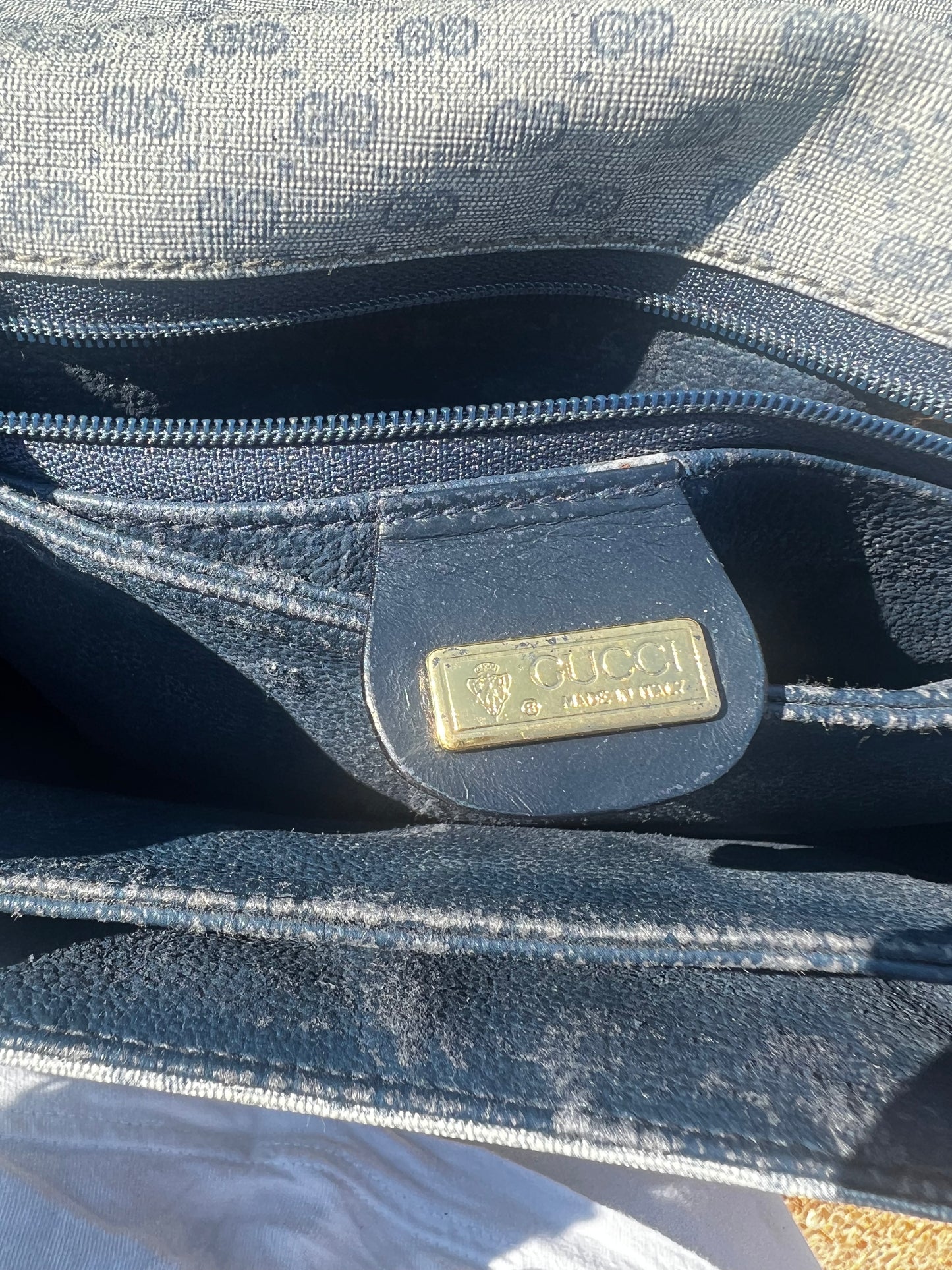 Gucci Gg Supreme Handbag Shoulder Bag