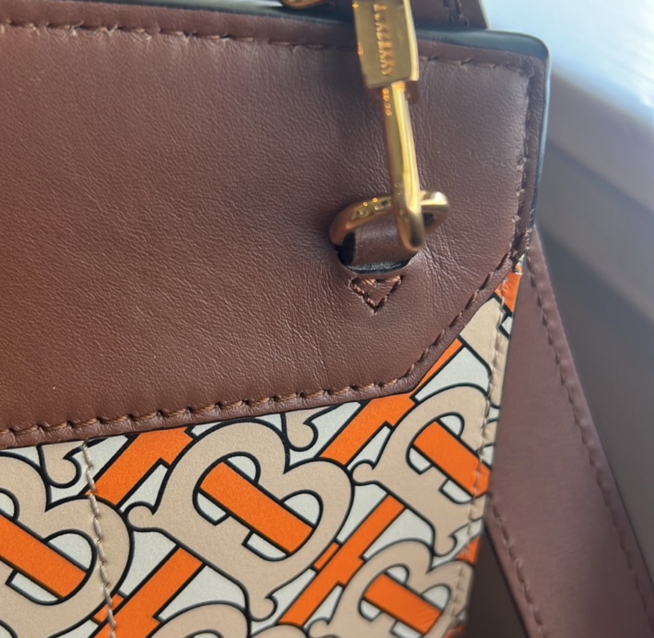 Burberry Society Medium Tote With Dustbag