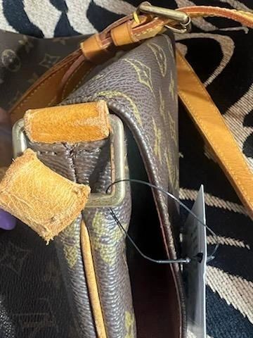 Louis Vuitton Musette Long Canvas Monogram Bag