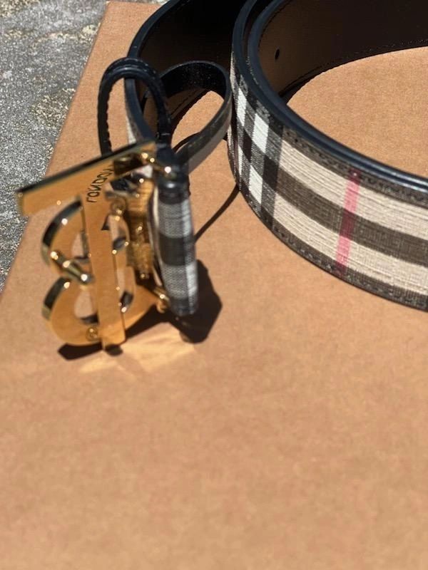 Burberry Belt With Box Size L Like New