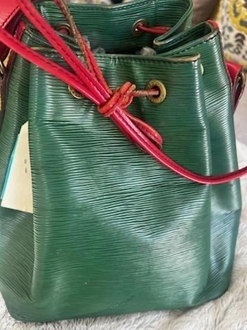 Louis Vuitton Green Red EPI NOE