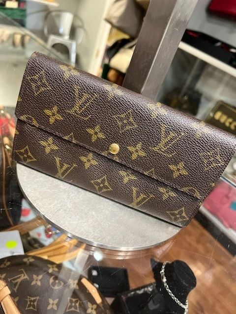 Louis Vuitton Porte Monnaie Credit Wallet