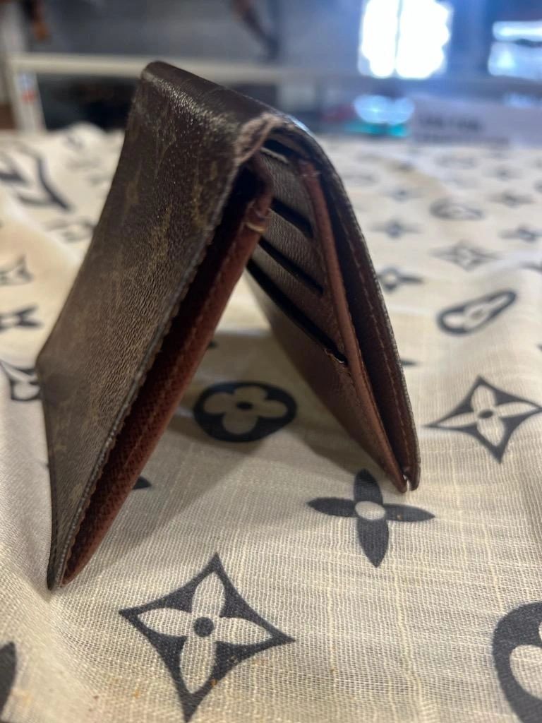 Louis Vuitton Bifold Wallet Small