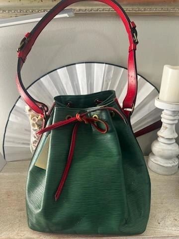 Louis Vuitton Green Red EPI NOE