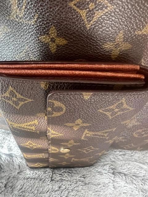 Louis Vuitton Monogram Wallet