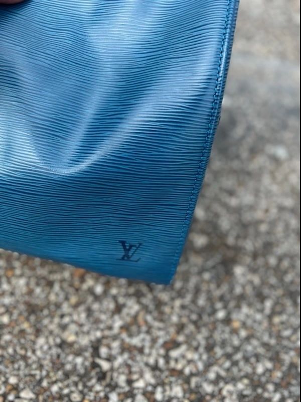 Louis Vuitton EPI Keepall 50
