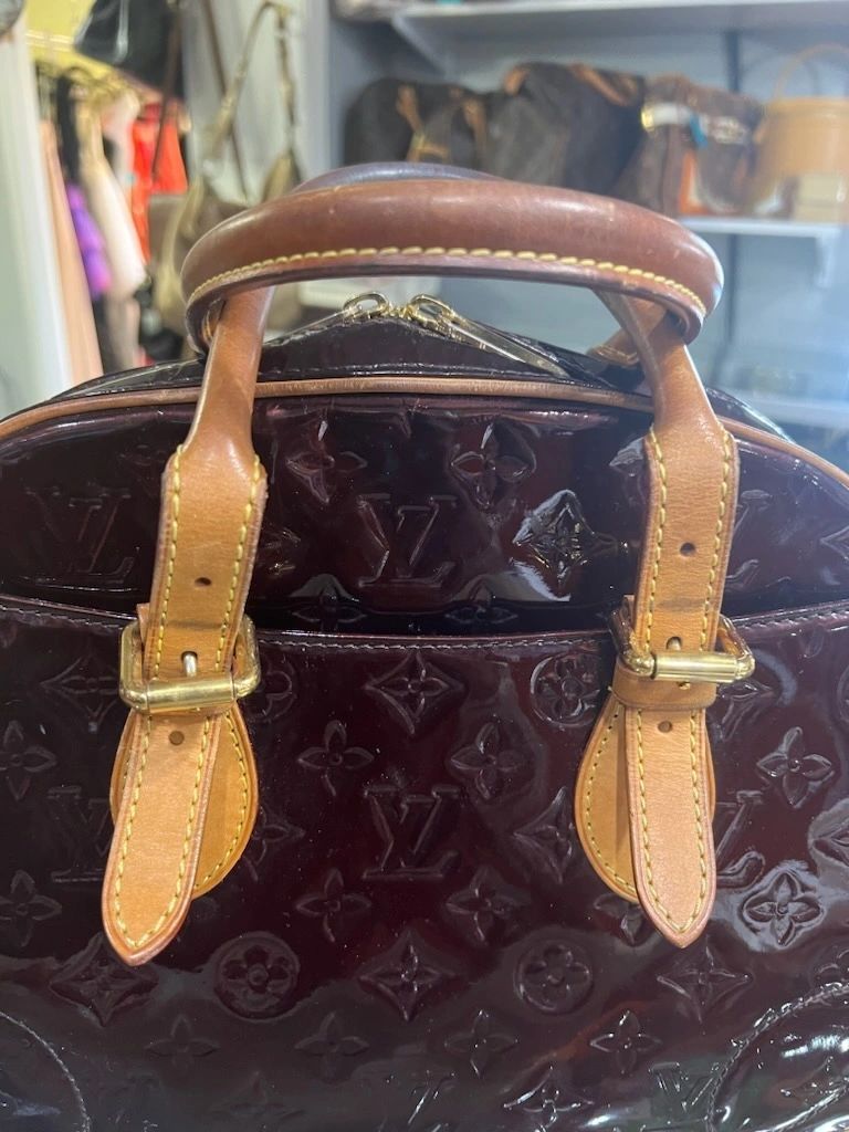 Louis Vuitton Summit Drive Burgundy Vernis