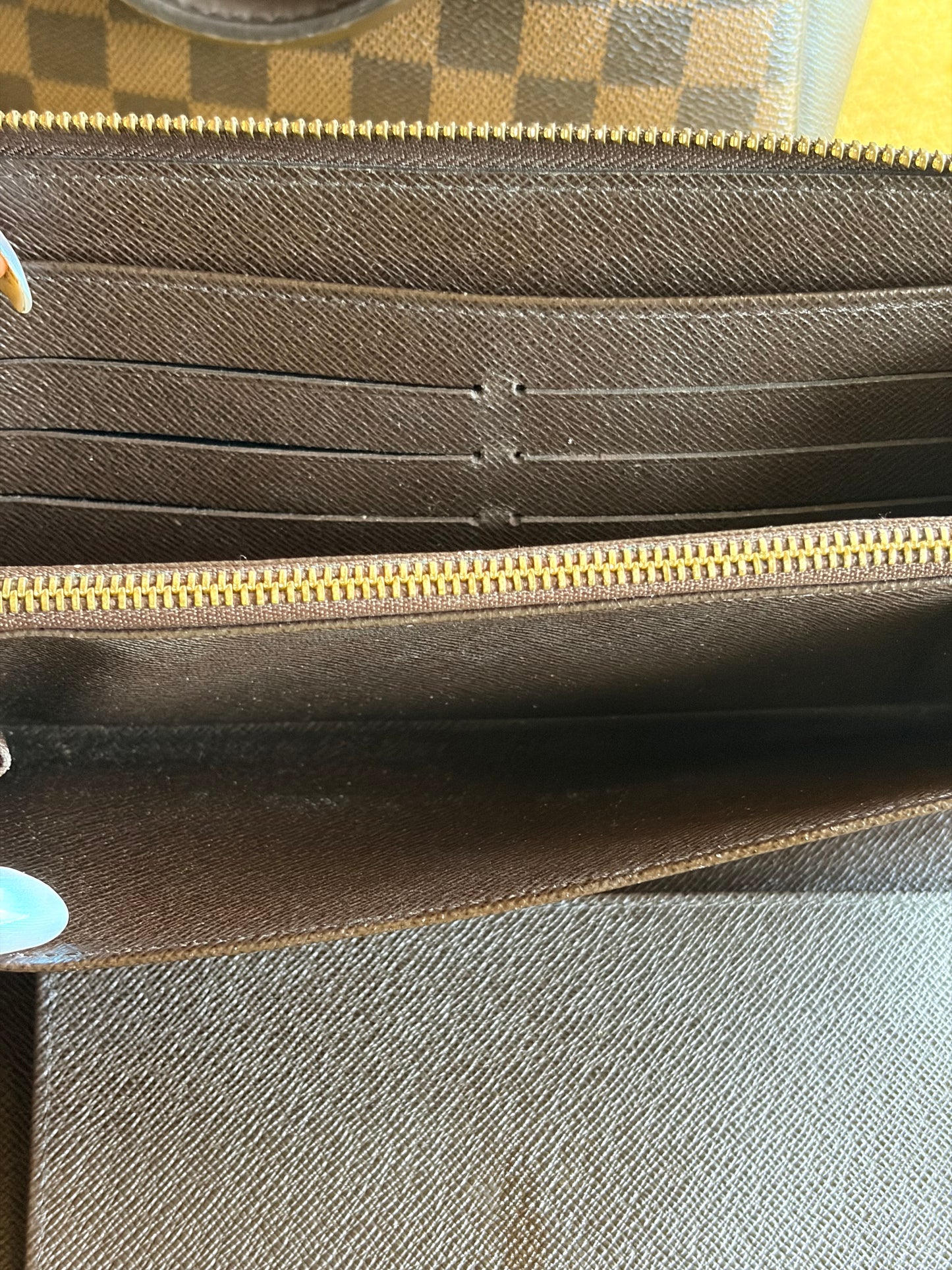 Louis Vuitton Zippy Wallet/Organizer