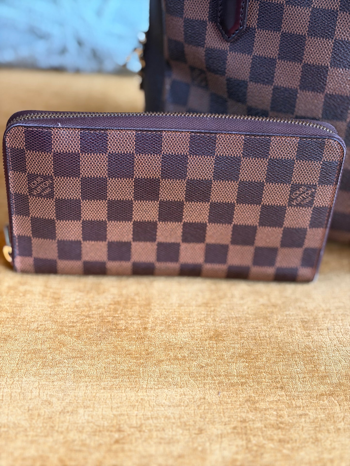 Louis Vuitton Zippy Wallet/Organizer