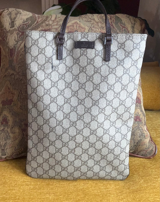 Gucci Supreme Tote