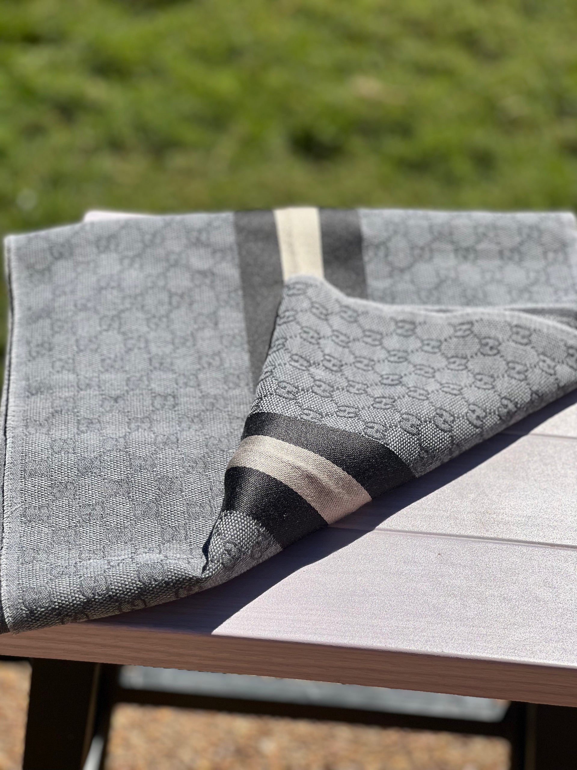 Gucci Scarf – simplydivineconsign