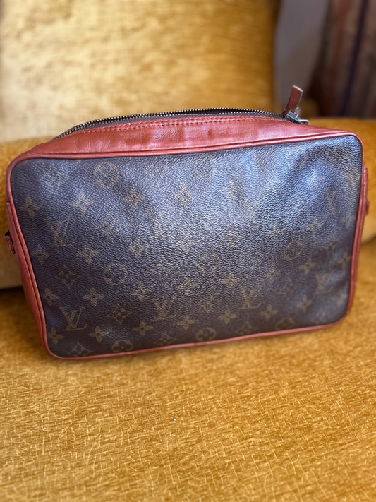 Louis Vuitton Vintage Clutch