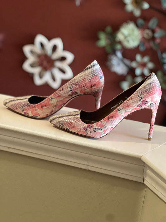 Donald J Pliner Pump