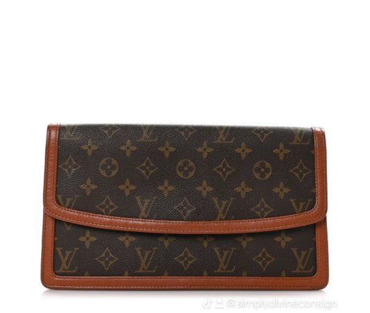 Louis Vuitton Clutch