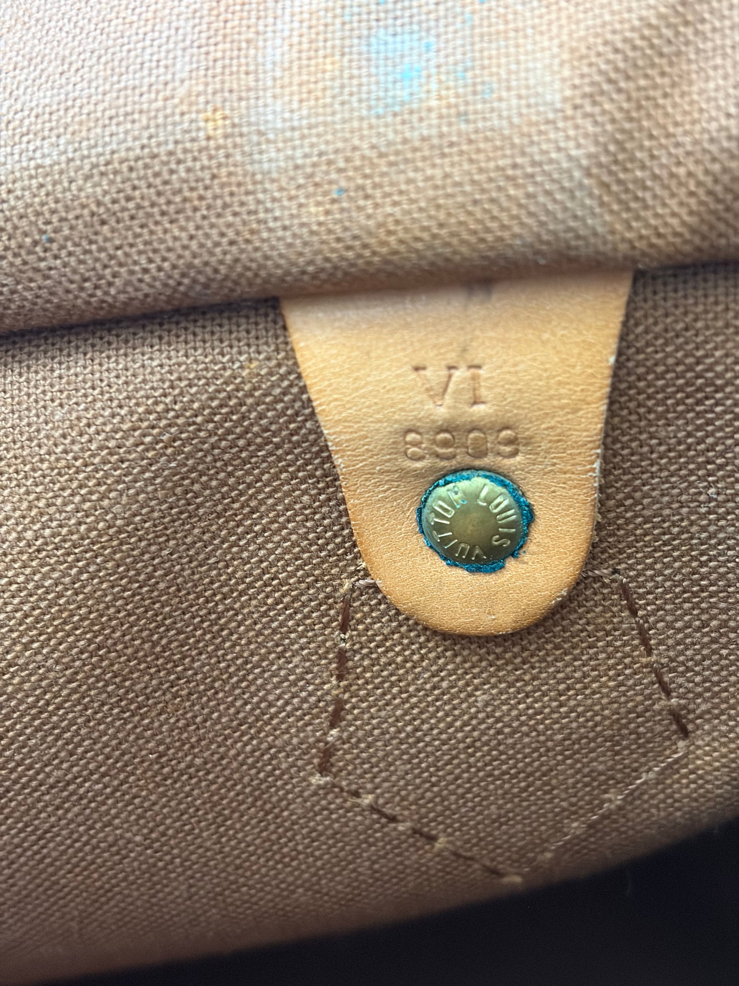 Louis Vuitton Speedy 30