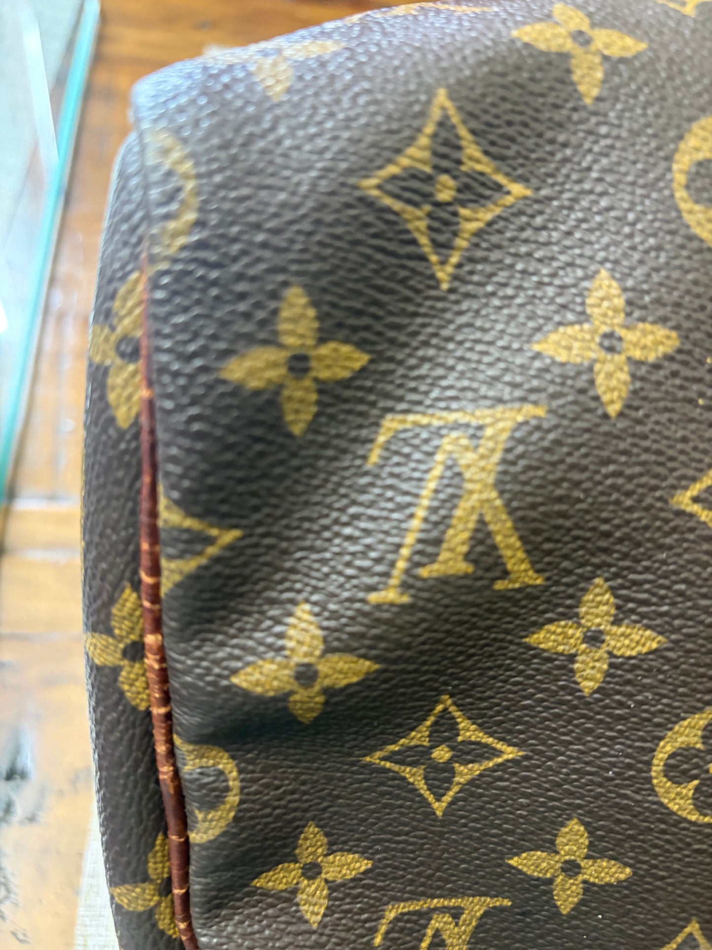 Louis Vuitton Speedy 30